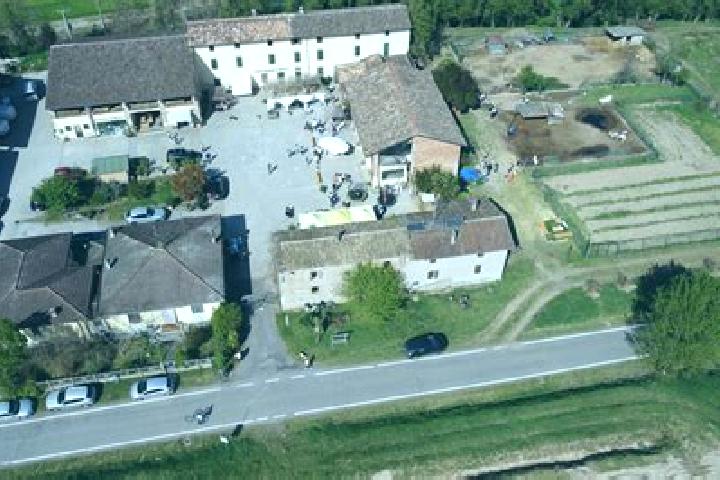 Escorts Casalromano, Italy — Local Companions