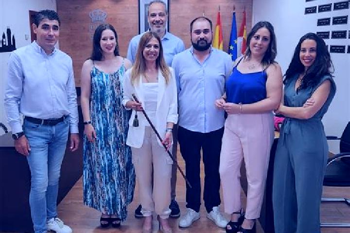 Escorts Castellanos de Moriscos, Spain — Local Companions