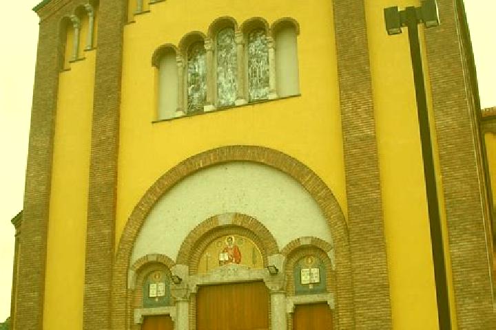 Escorts Castello di Brianza, Italy — Local Companions