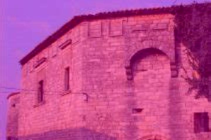 Escorts Castelnau-de-Guers, France — Local Companions