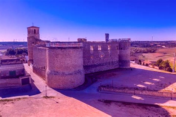 Escorts Castillo de Garcimunoz, Spain — Local Companions