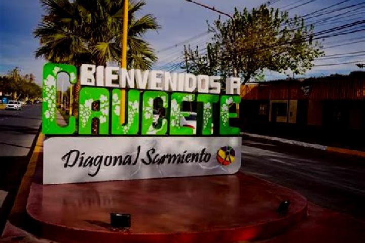 Escorts Caucete, Argentina — Local Companions