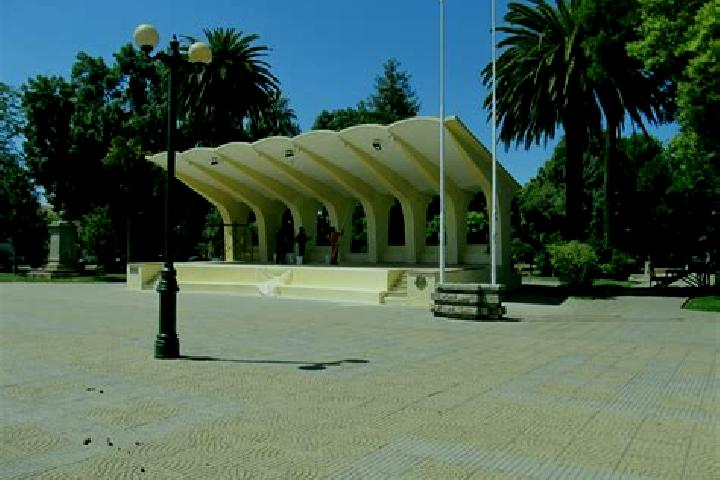 Escorts Cauquenes, Chile — Local Companions