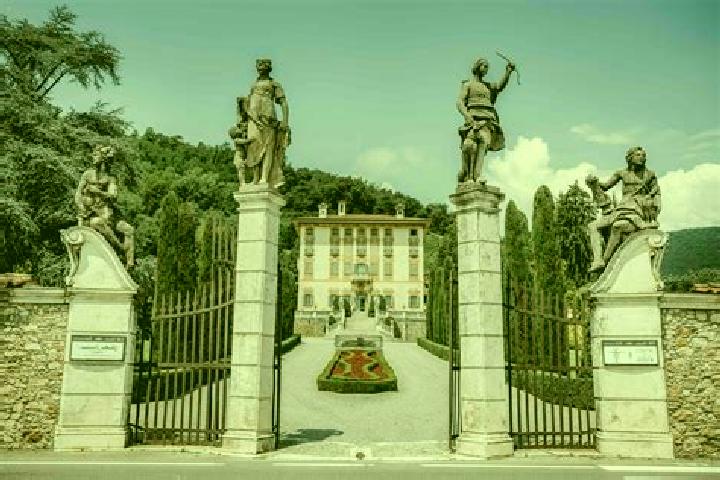 Escorts Cavallina, Italy — Local Companions