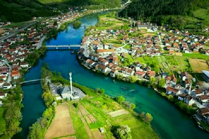 Escorts Celinac, Bosnia and Herzegovina — Local Companions