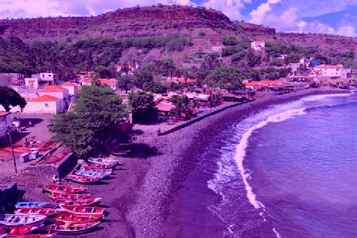 Escorts Centro (Cidade), Cape Verde — Local Companions