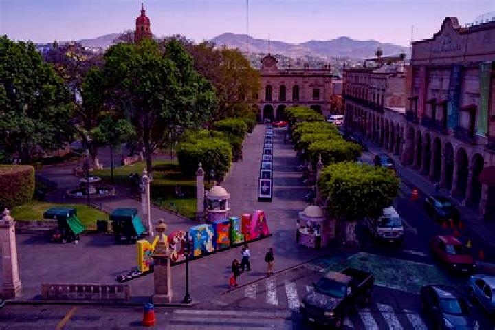 Escorts Centro Familiar la Soledad, Mexico — Local Companions
