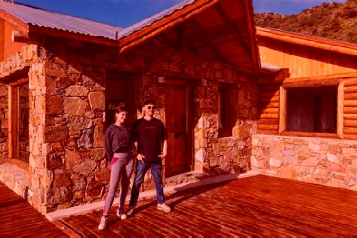 Escorts Cerro Prieto del Carmen, Mexico — Local Companions