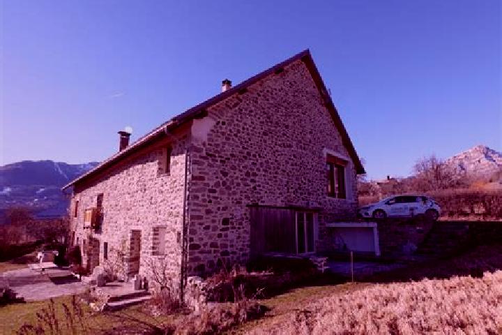 Escorts Chabottes, France — Local Companions
