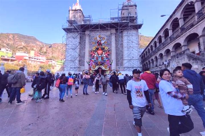 Escorts Chalma, Mexico — Local Companions