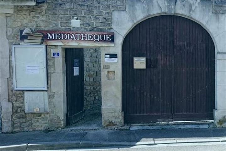 Escorts Chamouilley, France — Local Companions