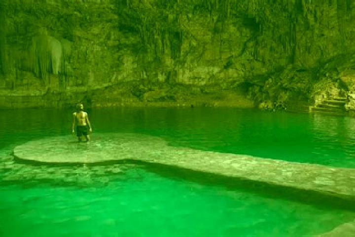 Escorts Chan Cenote, Mexico — Local Companions