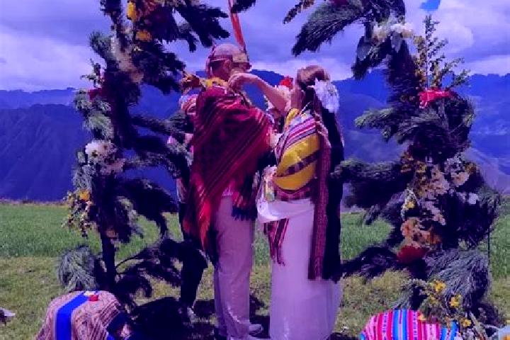 Escorts Chapaya, Peru — Local Companions