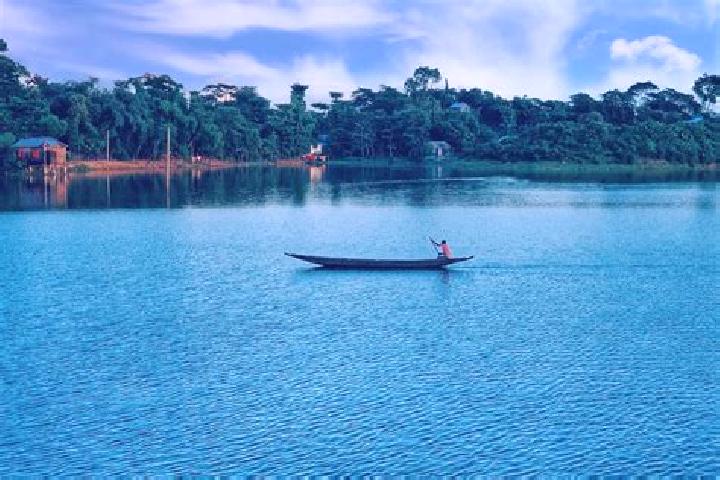 Escorts Charamaddi, Bangladesh — Local Companions