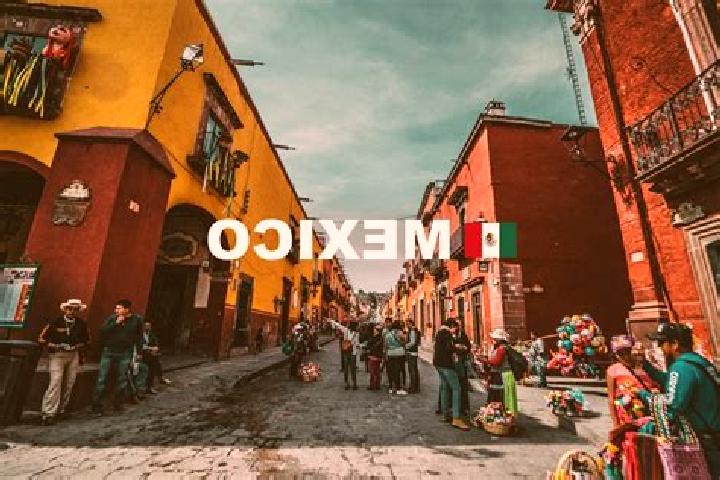 Escorts Charis, Mexico — Local Companions