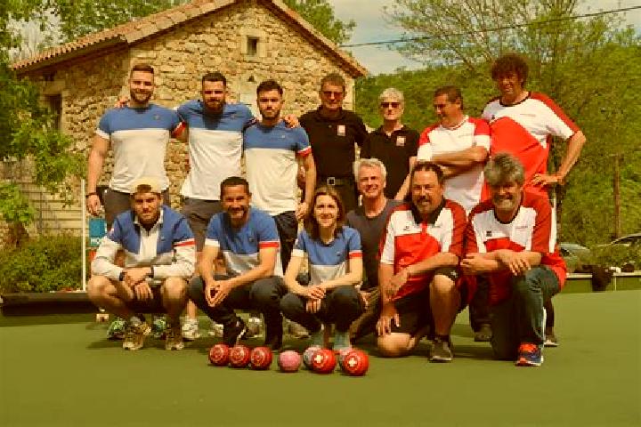 Escorts Chassiers, France — Local Companions