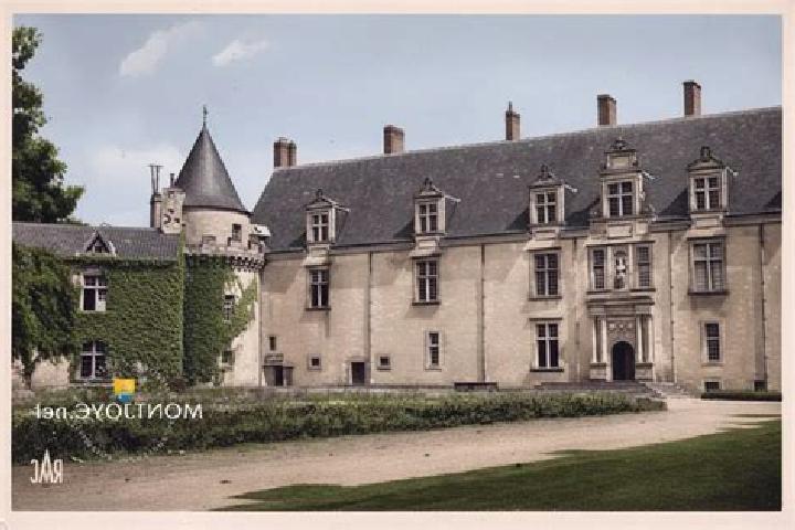 Escorts Chateau-Chinon(Ville), France — Local Companions