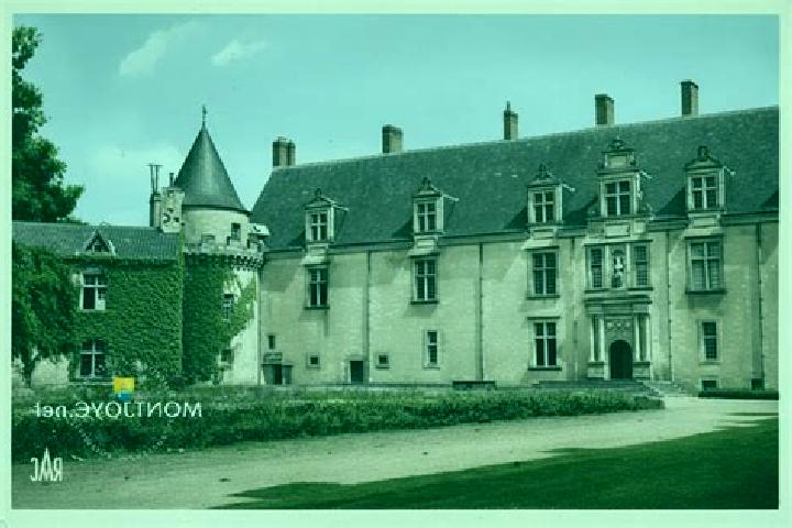 Escorts Chateau-Renault, France — Local Companions