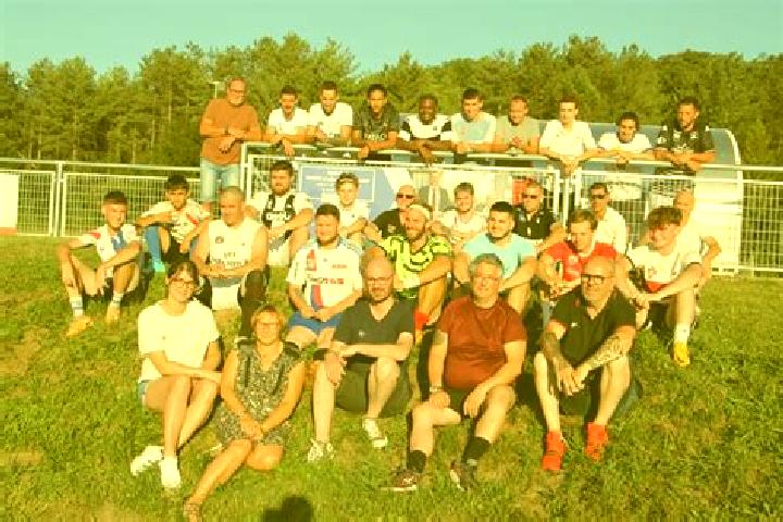 Escorts Chaulgnes, France — Local Companions