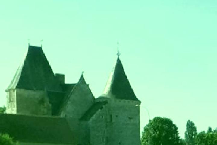 Escorts Chemery, France — Local Companions