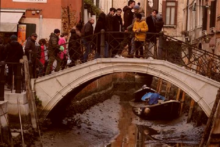 Escorts Chianocco, Italy — Local Companions