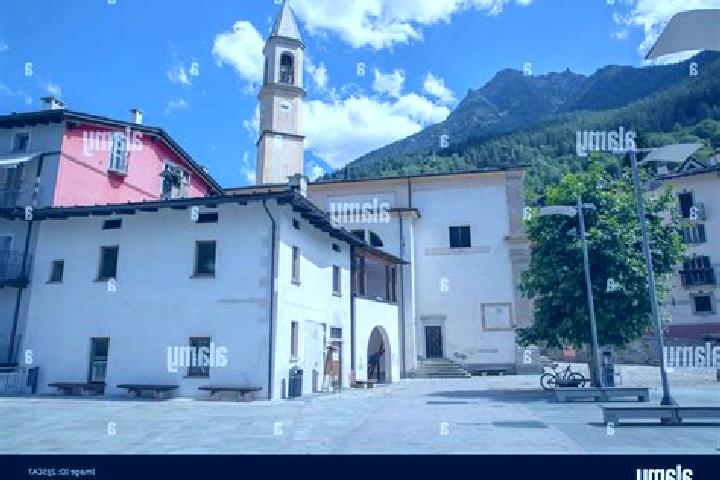 Escorts Chiesa in Valmalenco, Italy — Local Companions
