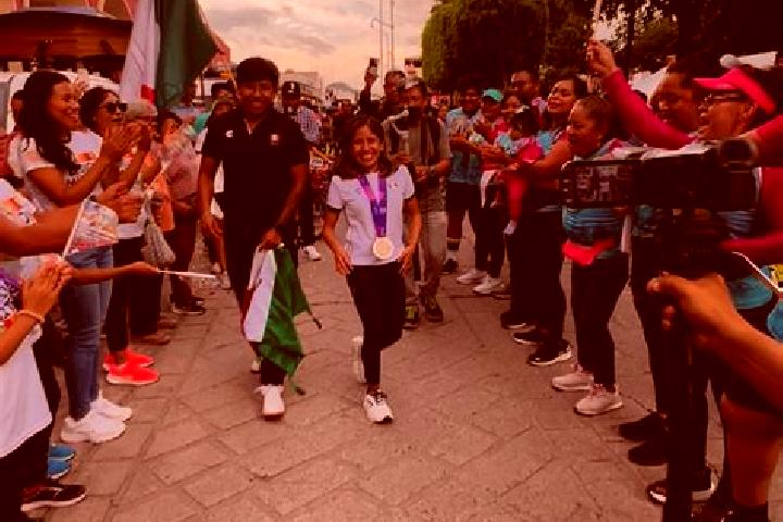 Escorts Chilixtlahuaca, Mexico — Local Companions