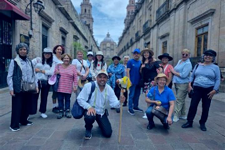 Escorts Chimalpa Viejo, Mexico — Local Companions