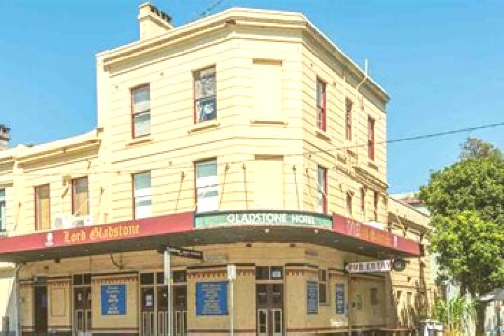 Escorts Chippendale, Australia — Local Companions