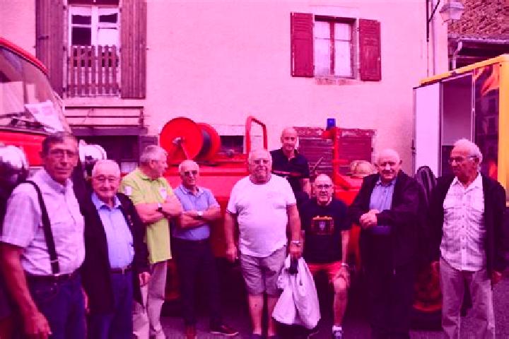 Escorts Chomelix, France — Local Companions