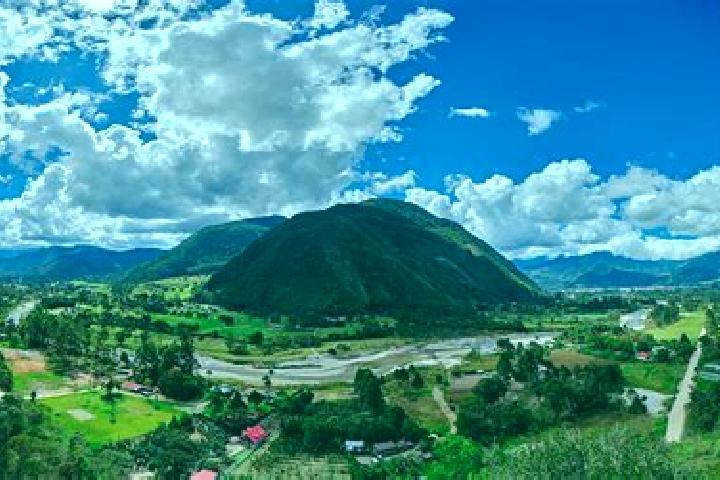 Escorts Chontabamba, Peru — Local Companions