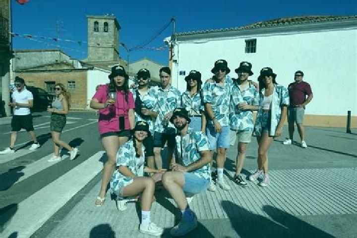 Escorts Chozas de Abajo, Spain — Local Companions
