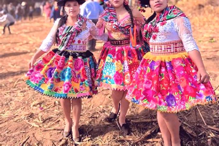 Escorts Churcampa, Peru — Local Companions