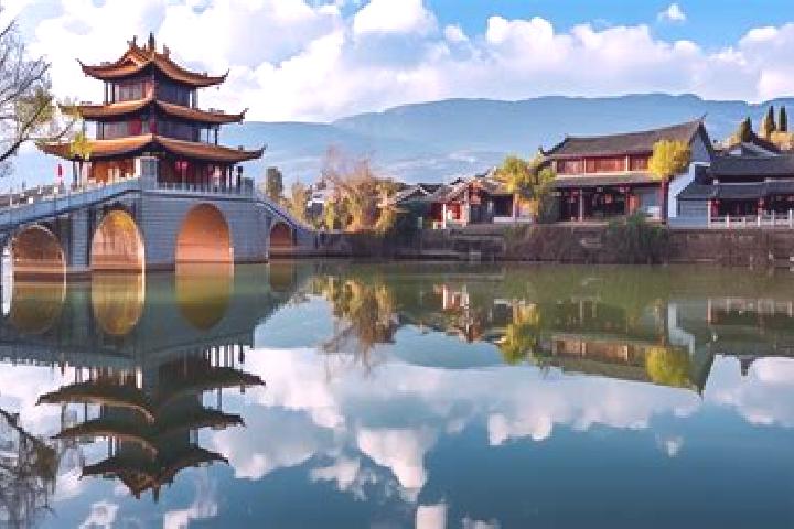 Escorts Chuxiong, China — Local Companions