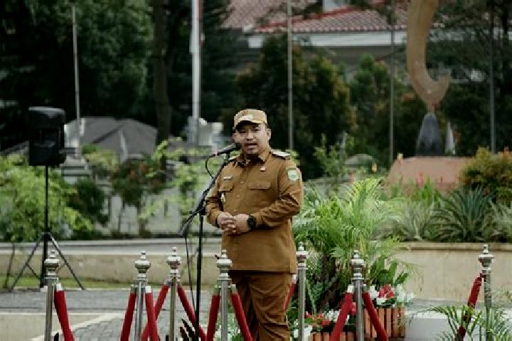 Escorts Ciceuri, Indonesia — Local Companions