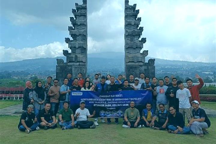 Escorts Cihideung Satu, Indonesia — Local Companions