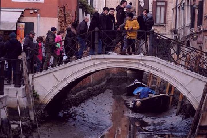 Escorts Circello, Italy — Local Companions