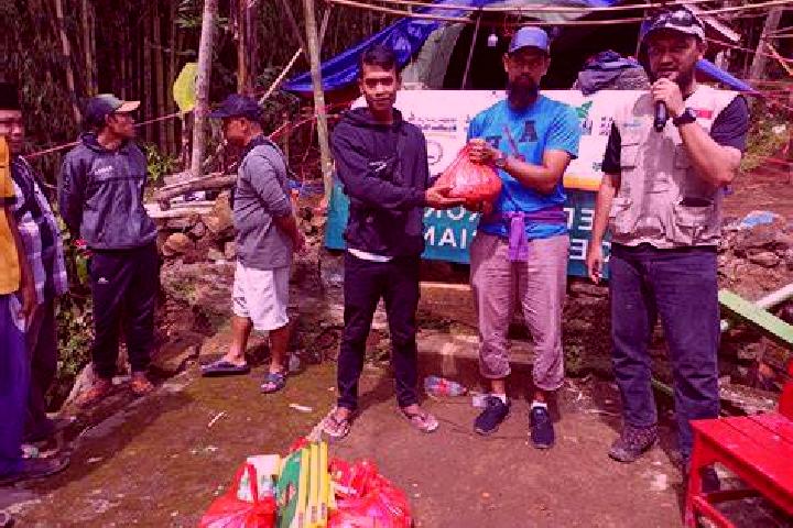 Escorts Cirumput, Indonesia — Local Companions