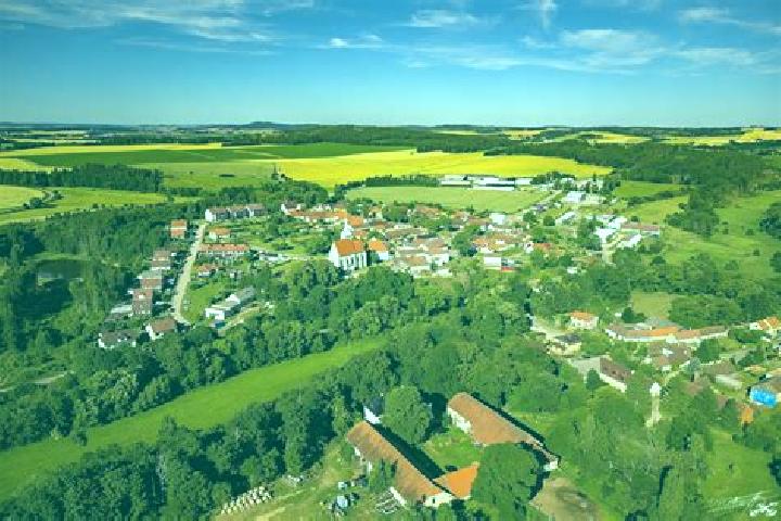 Escorts Cizkrajov, Czech Republic — Local Companions