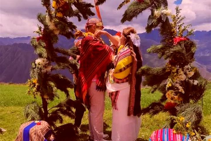 Escorts Colcha, Peru — Local Companions