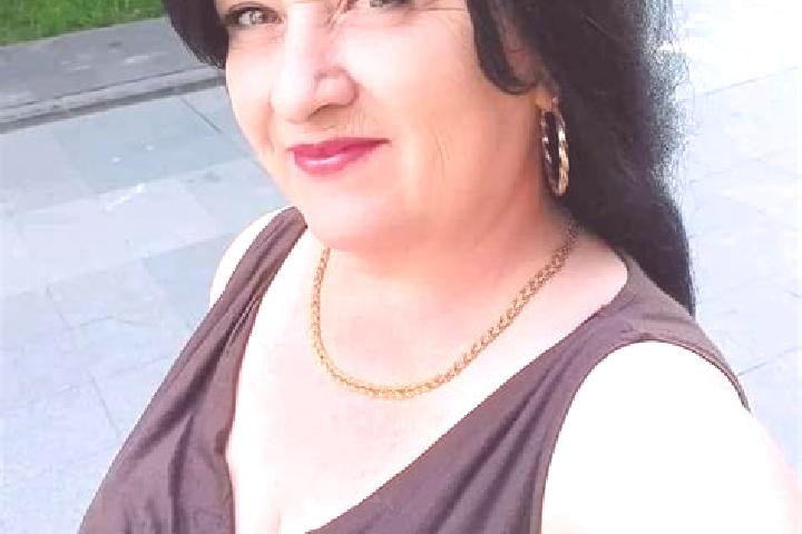 Escorts Coligny, France — Local Companions