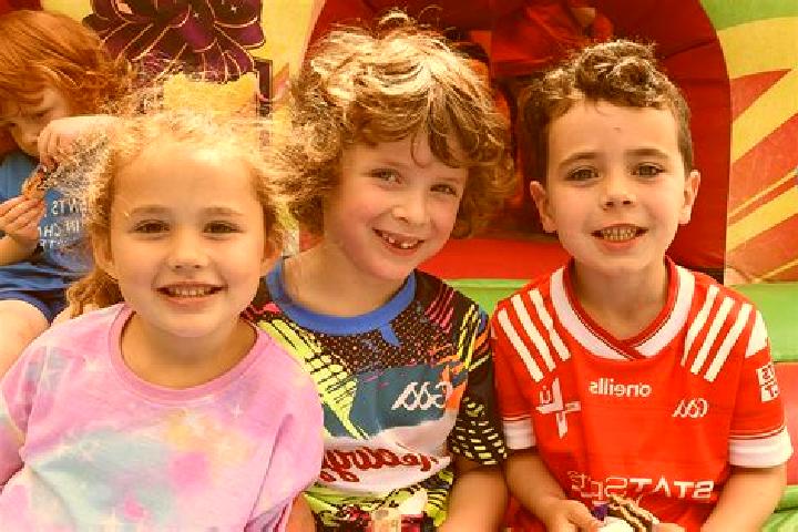 Escorts Collon, Ireland — Local Companions