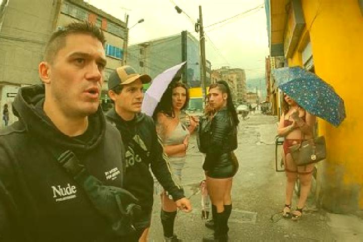 Escorts Colon, Ecuador — Local Companions