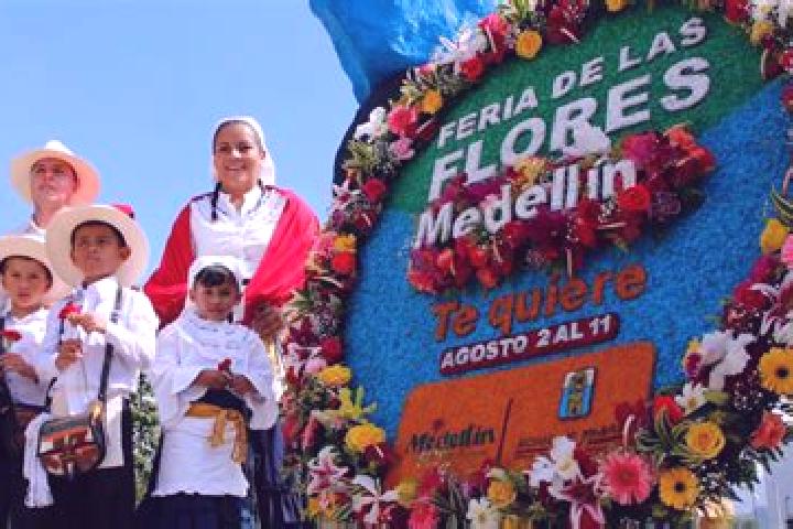 Escorts Colonia Agricola Rincon de las Flores, Mexico — Local Companions