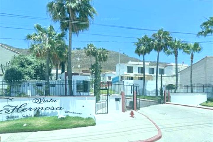 Escorts Colonia Vista Hermosa, Mexico — Local Companions