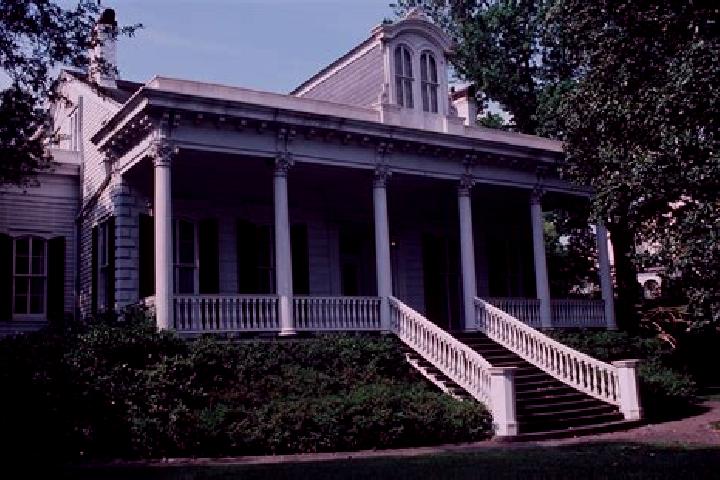 Escorts Colonial Park, United States — Local Companions