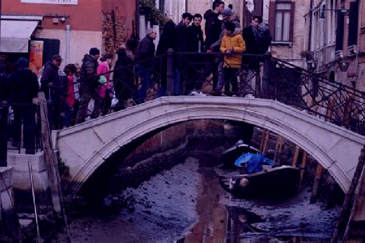 Escorts Colorina, Italy — Local Companions