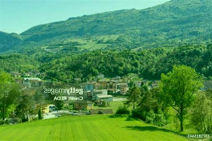 Escorts Comano, Italy — Local Companions
