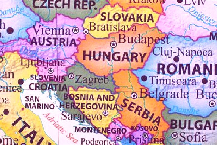 Escorts Comoara, Romania — Local Companions