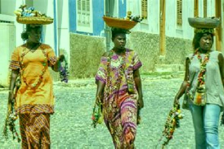 Escorts Coqueiro Castelao, Cape Verde — Local Companions